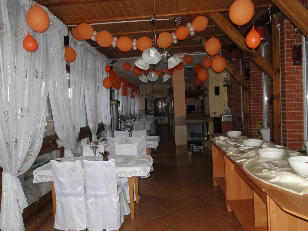 Dworek Familijny Kolobrzeg Exterior photo